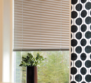 stores vénitiens aluminium