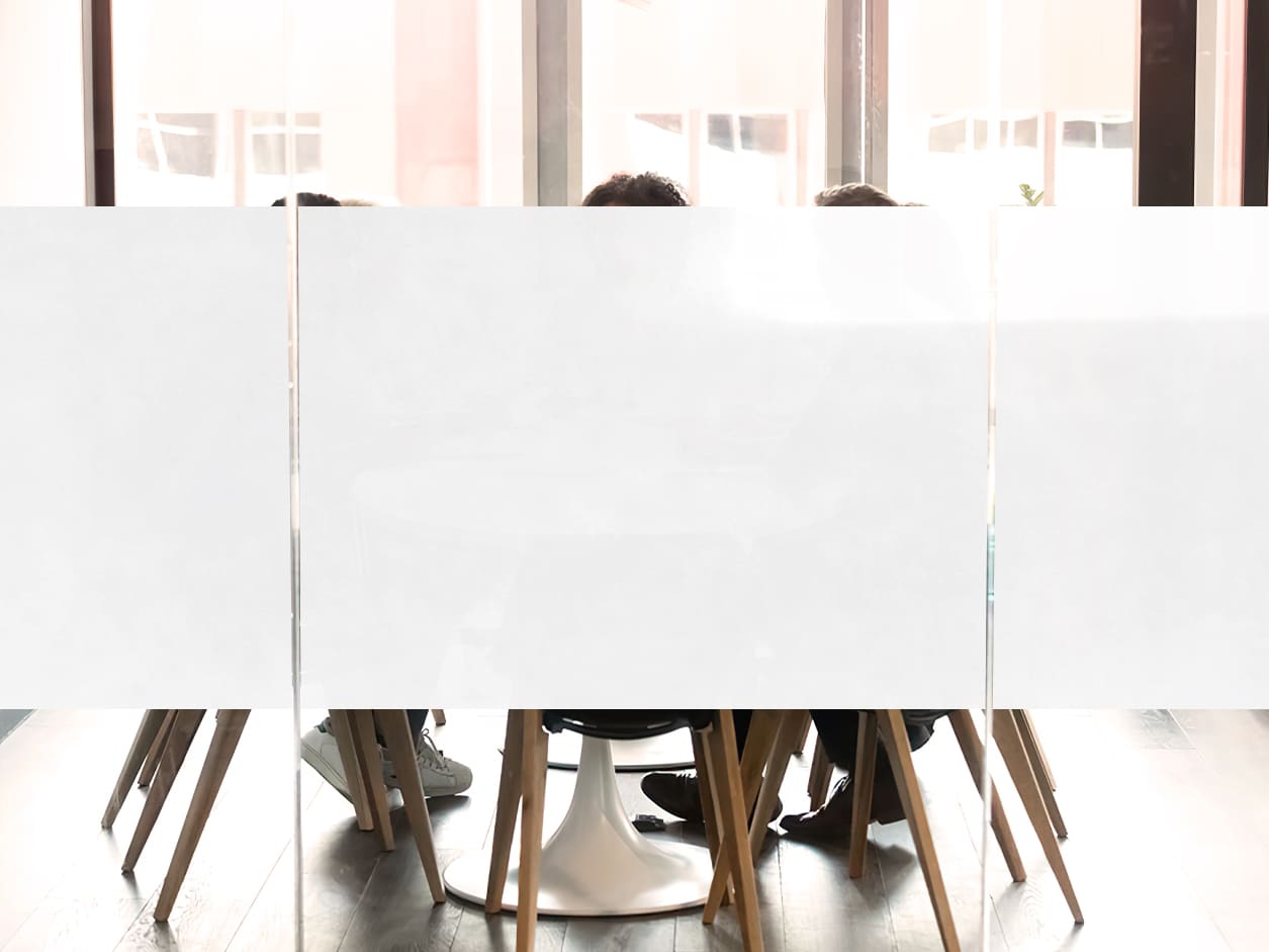 - Luminis Films - Particulier Bureau équipé d'un film électrostatique semi-opaque blanc