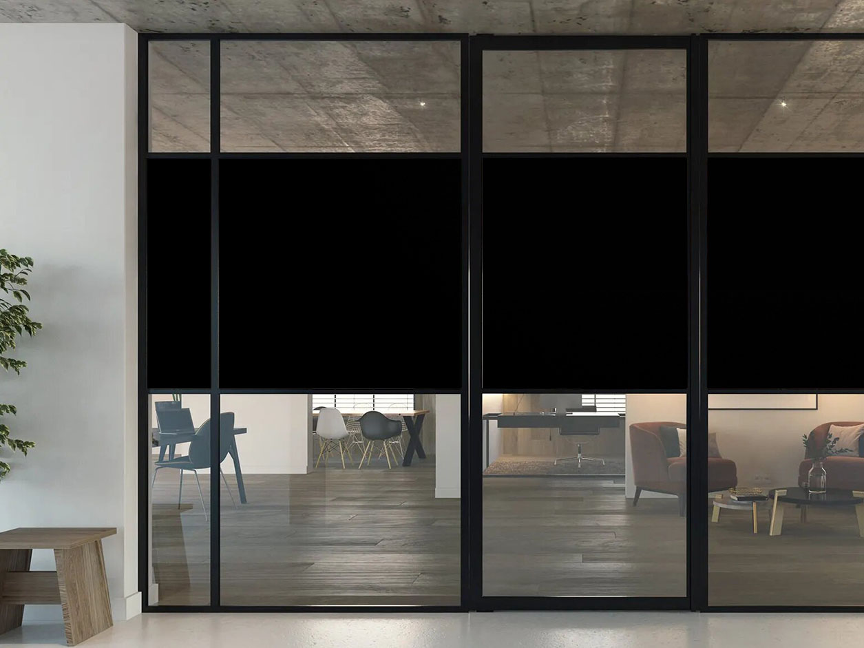 - Luminis Films - Professionnel Vitrage avec le film opacifiant noir mat