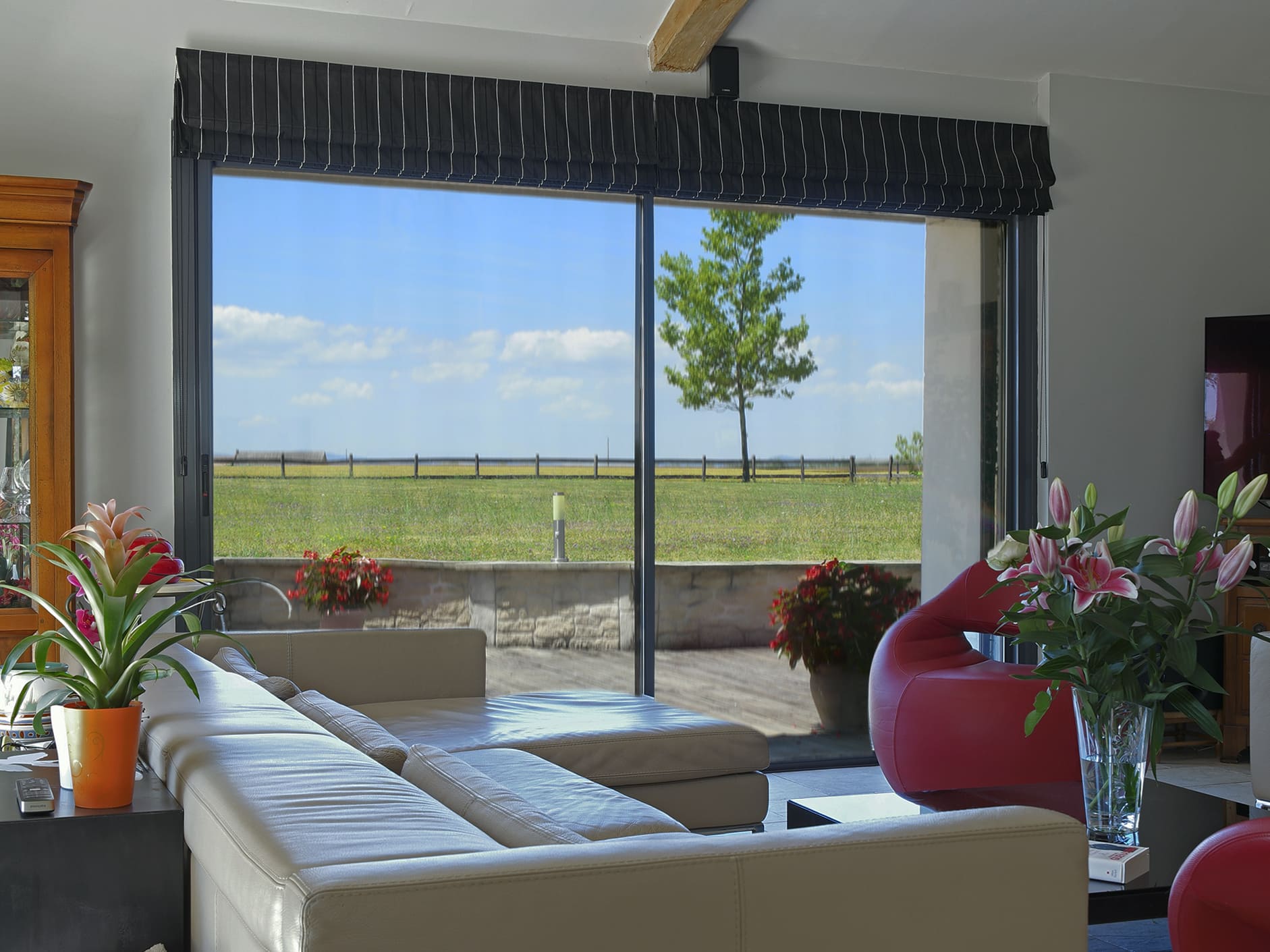 - Luminis Films - Particulier Vitrage équipé du film repositionnable solaire argent clair en vue intérieure