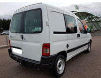 Kit film auto prêt-à-poser - Film Teinté - Peugeot Partner (1) Utilitaire 5 portes (1998 - 2006) - Variance Auto Kit film auto prêt-à-poser - Film Teinté - Peugeot Partner (1) Utilitaire 5 portes (1998 - 2006) - Variance Auto