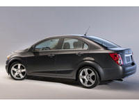 Kit film auto prêt-à-poser - Film Teinté - Chevrolet Sonic Berline 4 portes (2011 - 2020) - Variance Auto Kit film auto prêt-à-poser - Film Teinté - Chevrolet Sonic Berline 4 portes (2011 - 2020) - Variance Auto