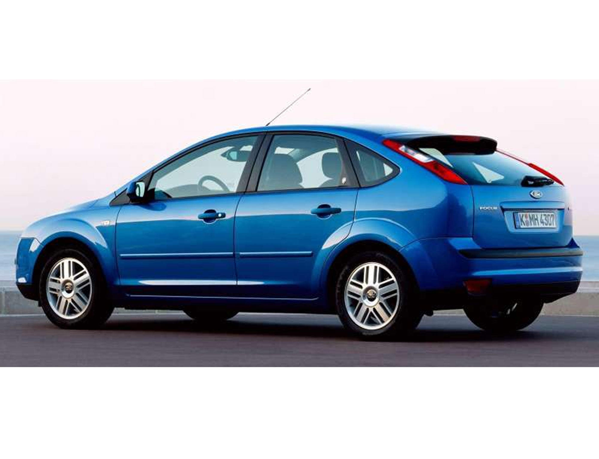 Ready to install car film kit - Tinted film - Ford Focus (2) 5-door (2004 - 2011) - Variance Auto Ready to install car film kit - Tinted film - Ford Focus (2) 5-door (2004 - 2011) - Variance Auto