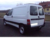 Kit film auto prêt-à-poser - Film Teinté - Peugeot Partner (1) Utilitaire 4 portes (1996 - 2008) - Variance Auto Kit film auto prêt-à-poser - Film Teinté - Peugeot Partner (1) Utilitaire 4 portes (1996 - 2008) - Variance Auto